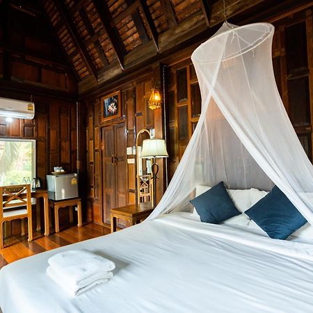 Lamphurai Riverside Resort And Spa ตราด ภายนอก รูปภาพ