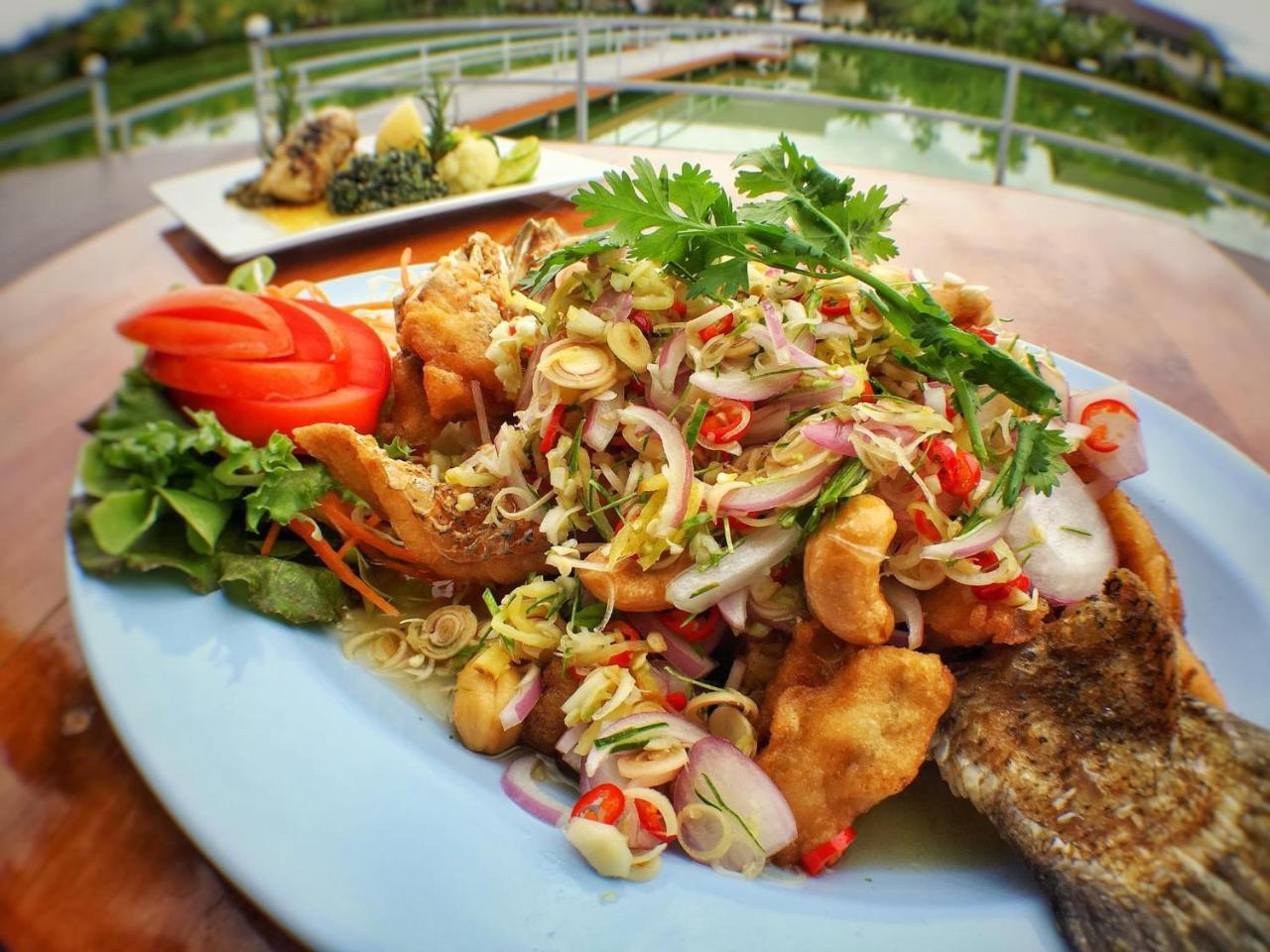 Lamphurai Riverside Resort And Spa ตราด ภายนอก รูปภาพ