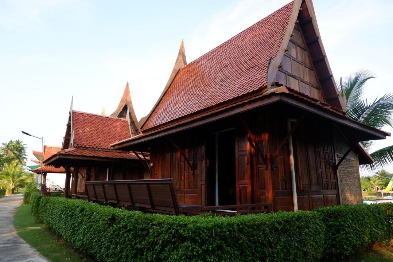 Lamphurai Riverside Resort And Spa ตราด ภายนอก รูปภาพ